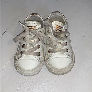 Toddler converse leather rose gold sneaker